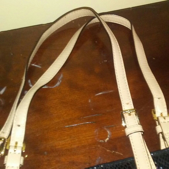 Purse - Picture 3 of 6